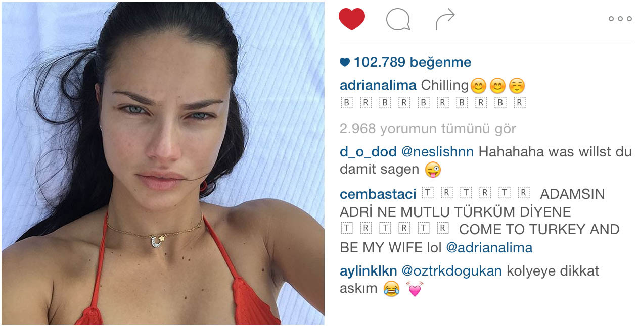 Adriana Lima'nın 'Ay yıldız'lı kolyesi olay oldu - Resim : 1