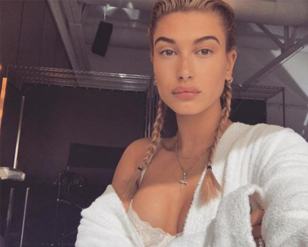 Genç model Hailey Baldwin’den seksi paylaşım - Resim : 1